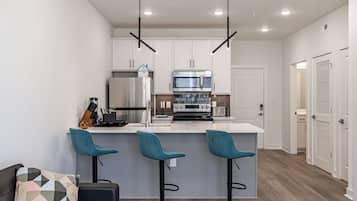 微波炉、烤箱、炉灶、洗碗机