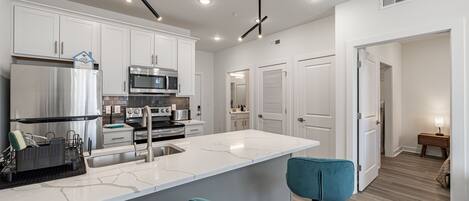 微波爐、焗爐、爐具、洗碗機