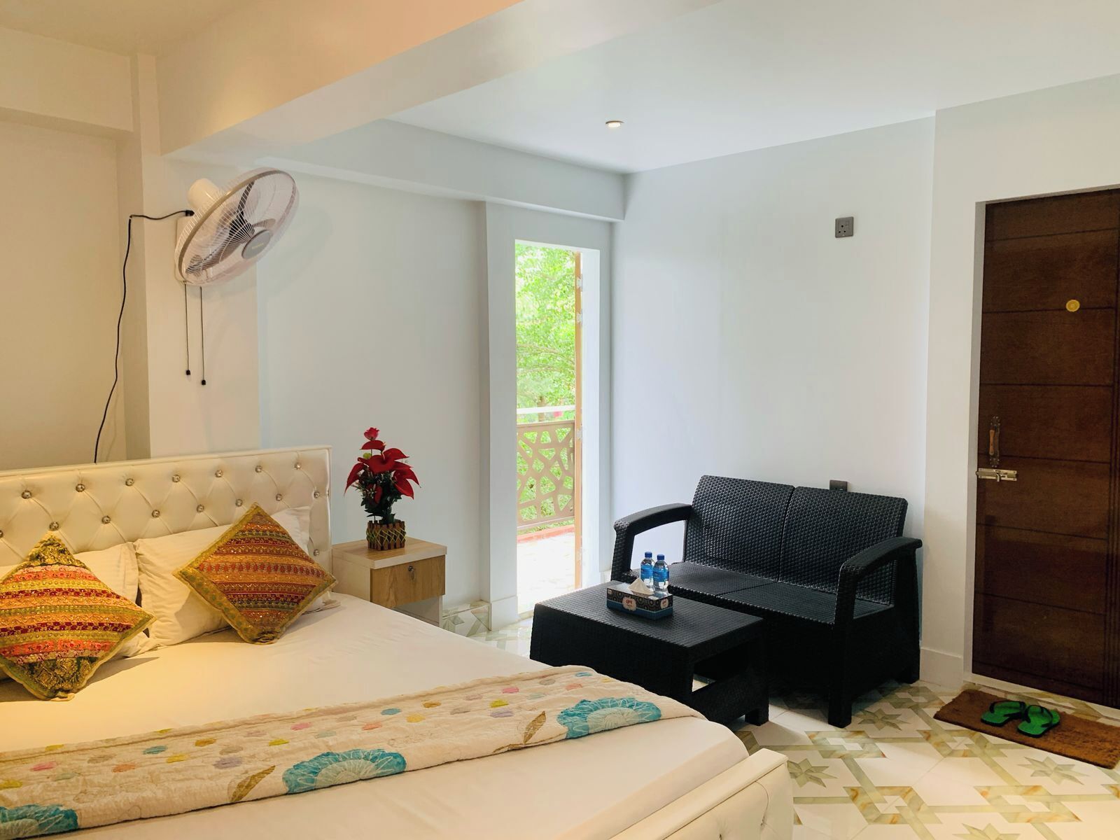 In-room safe, desk, soundproofing, free WiFi
