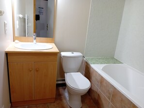 Bathroom - Terrasses D 310 - PARC NAT. VANOISE appart. 6 pers (Val Cenis)