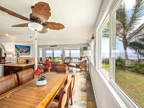 Dining - Ocean Front Paradise with Hot Tub in Hawaiian Paradise Park Kea'au (Keaau)