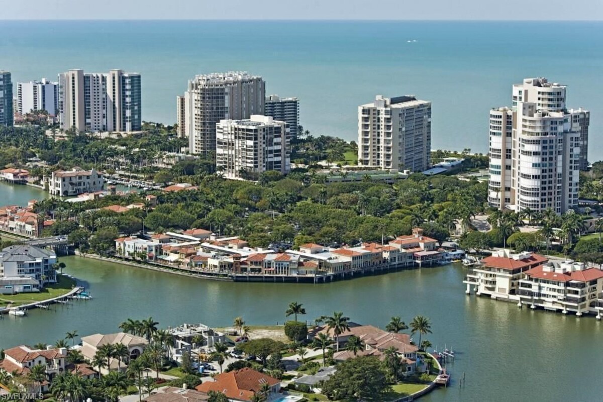 Photo 5 of PET FRIENDLY 2/2 HOME IN PARK SHORE TOWNHOME WITH PRIVATE BEACH ACCESS