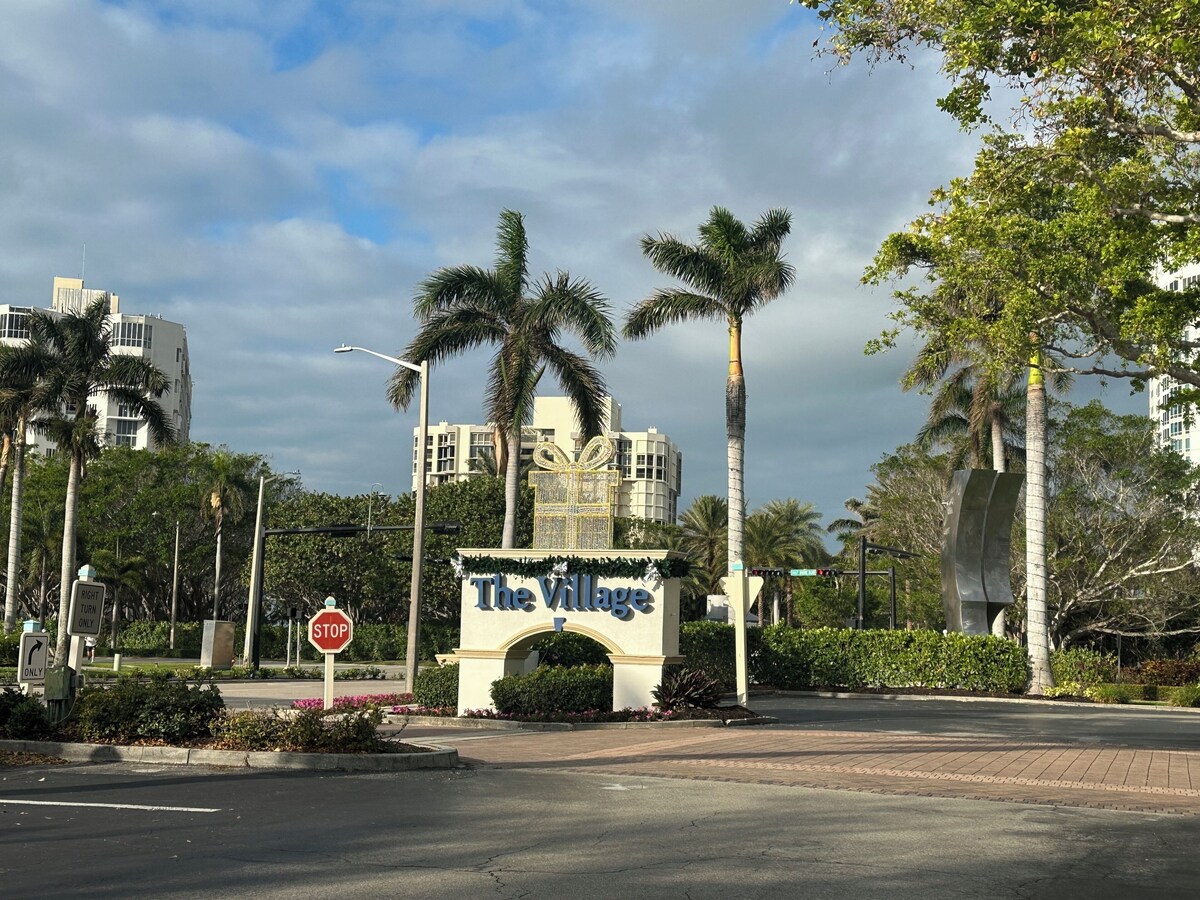 Photo 10 of PET FRIENDLY 2/2 HOME IN PARK SHORE TOWNHOME WITH PRIVATE BEACH ACCESS