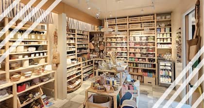 Cozy Hotel-Style Stay w/ On-Site Gift Store & Event Space Access!
