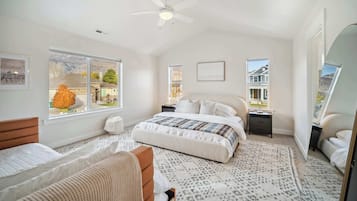 5 bedrooms, travel crib, WiFi, bed sheets