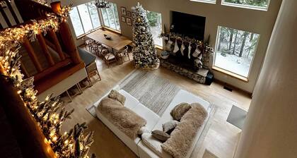 Spacious Mountain House at Summit at Snoqualmie located at end of cul-de-sac