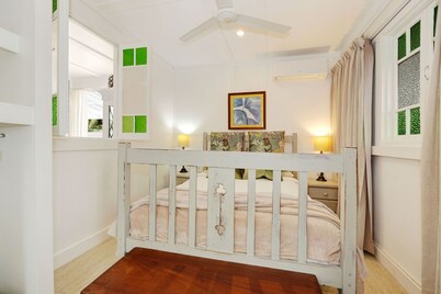 50HSB your Island Oasis 
 "BEST BEACH" Horseshoe Bay 

Magnetic Island