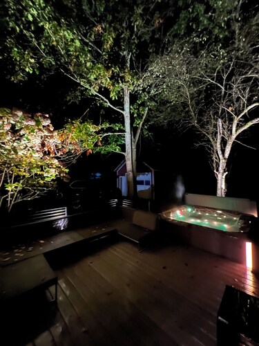 Ellicottvilla, Ellicottvilla: A four-bedroom, seven bed mountain retreat