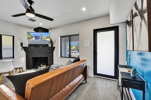 TV connectée, cheminée