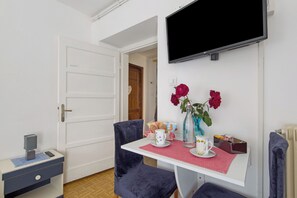 Dining - Room 'Abeti' with Mountain View (San Pietro di Cadore)
