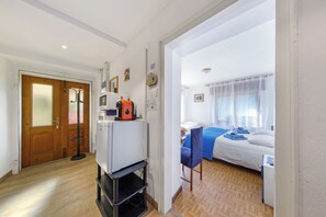 1 quarto, roupa de cama