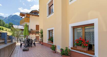 Chambre 'Pini' avec vue sur la montagne et balcon