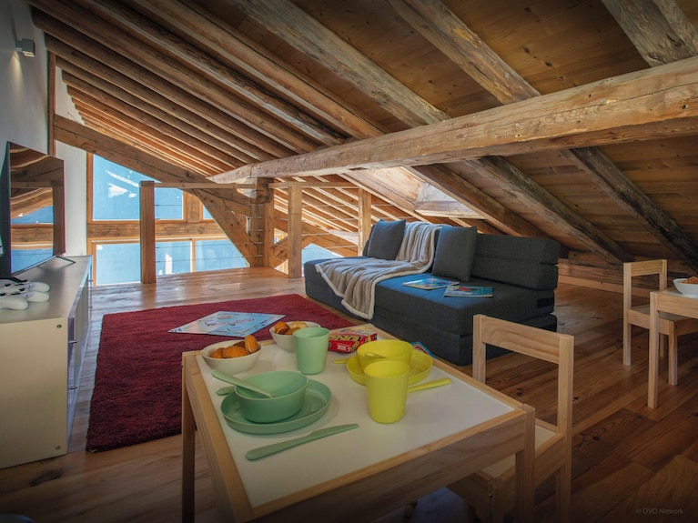 Chalet Wanderlust - Séjour En Famille Pour 10 Salle De Jeux - Ovo Network - Châtel