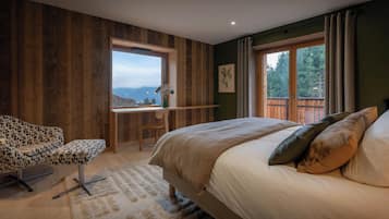 7 dormitorios, tabla de planchar con plancha, wifi y ropa de cama