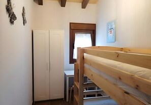 1 soverom, wi-fi (inkludert) og sengetøy