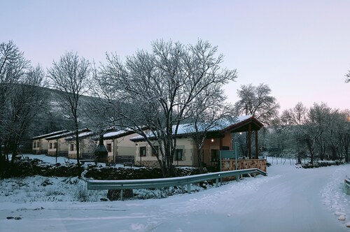 Country House 'El Aterpe 5' with Mountain View, Private Garden and Wi-Fi