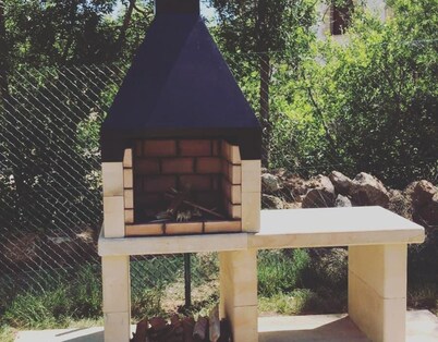 Country House 'El Aterpe 4' with Mountain View, Private Garden and Wi-Fi