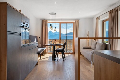 Apartment 'Schönblick' with Mountain View, Private Terrace and Wi-Fi
