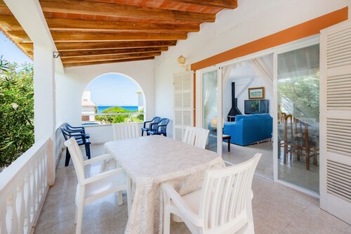 Ferienhaus 'Miquel' mit Meerblick, privater Terrasse und Wi-Fi