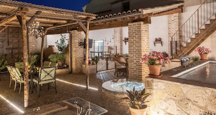 Room 'Leonor' with Shared Pool, Shared Terrace and Wi-Fi