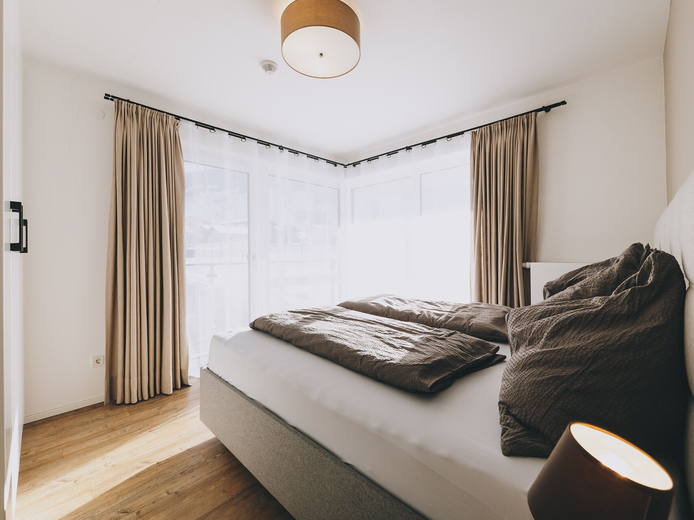 2 Schlafzimmer, Reisekinderbett, kostenloses WLAN, Bettwäsche