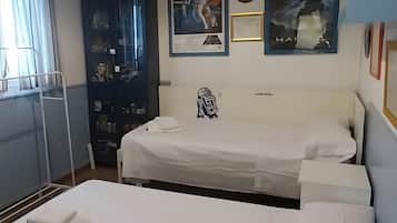 4 dormitorios, tabla de planchar con plancha, wifi gratis y ropa de cama