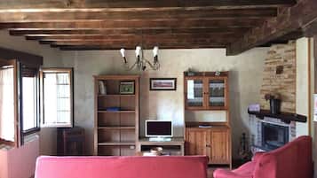 Televisor i llar de foc