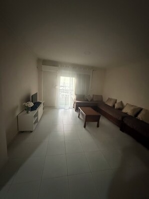 Smart TV - HOTEL NASSMA residence  (Jijel)