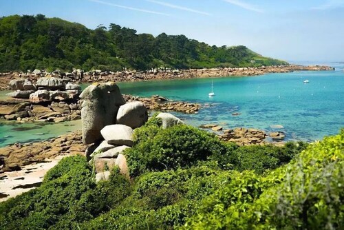 Magnifique Villa à 80 m des plages avec terrasse privée, jardin privé et Wi-Fi