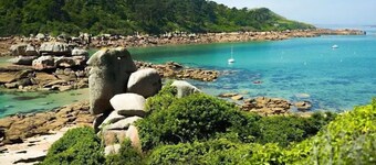 Villa 'Magnifique  À 80m Des Plages' with Private Terrace, Private Garden and Wi-Fi