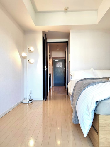 Shibuya Crossing 6mins walk 1-bedroom with WiFi and AC in marvelous Shibuya City