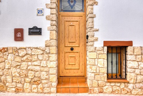 Apartment 'La Solana' with Mountain View, Wi-Fi and Air Conditioning