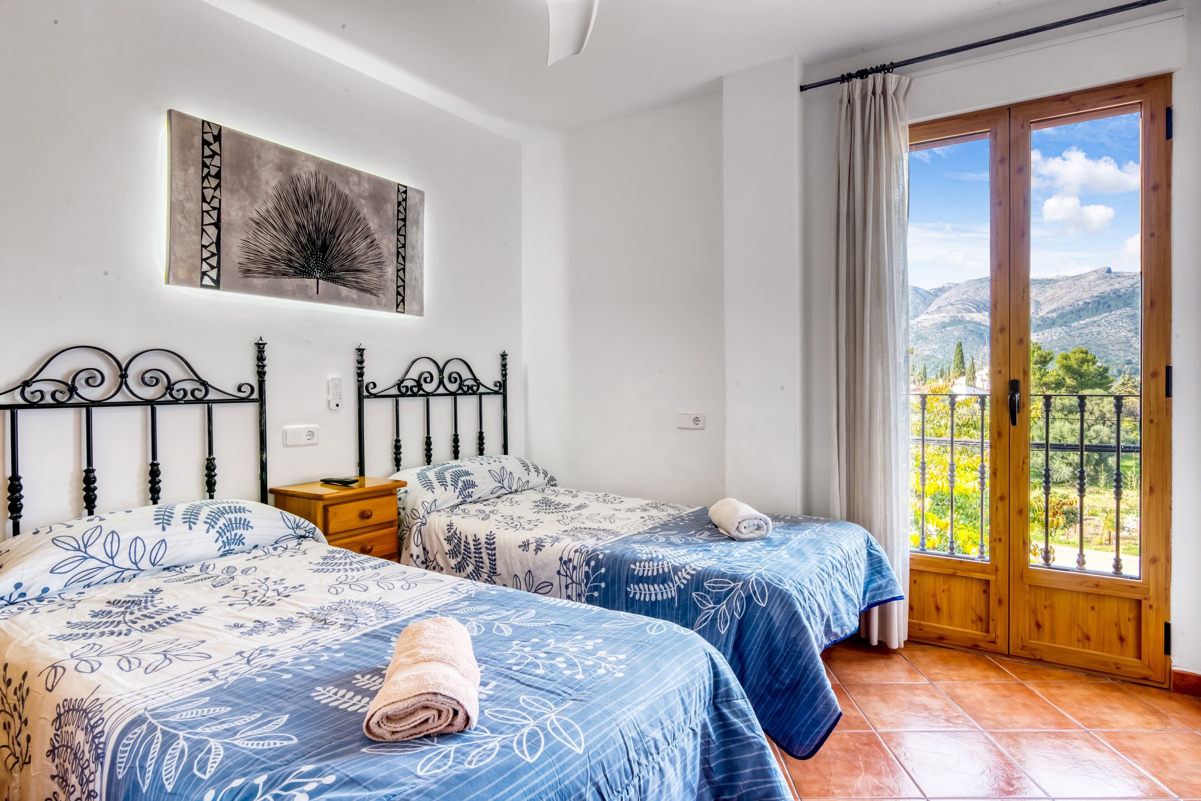 2 chambres, fer et planche à repasser, Wi-Fi gratuit, draps fournis