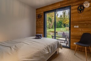 3 bedrooms, iron/ironing board, travel cot, free WiFi - BETWEEN LAKES AND MOUNTAINS (AIX LES BAINS)