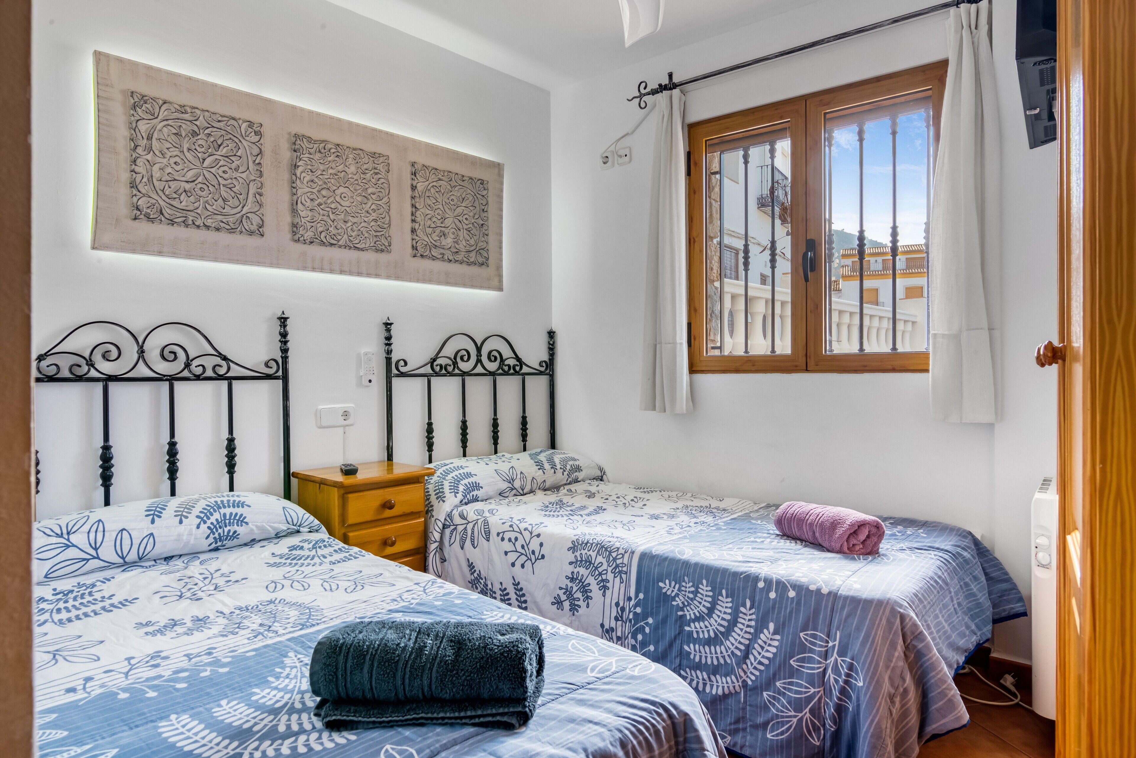 2 slaapkamers, een strijkplank/strijkijzer, gratis wifi, beddengoed