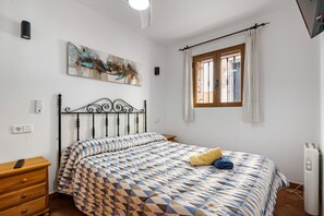 2 多间卧室、熨斗/熨衣板、免费 WiFi、床单