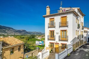Exterior - Apartment 'El Castellet' with Mountain View, Wi-Fi and Air Conditioning (Orba)