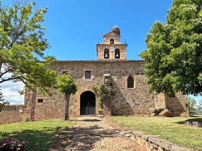 Rural House 'Mila' with Mountain Views, Private Terrace and Wi-Fi