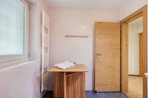 Doccia, asciugacapelli, asciugamani