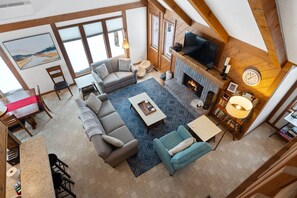 TV connectée, cheminée