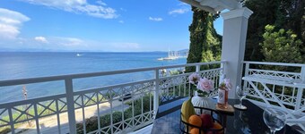 Appartement "Amaranth Rose" avec jardin privé, Wi-Fi et climatisation