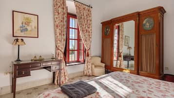 7 habitaciones, tabla de planchar con plancha y wifi gratis