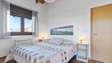2 chambres, Wi-Fi gratuit, draps fournis
