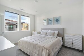 3 bedrooms, free WiFi, bed sheets