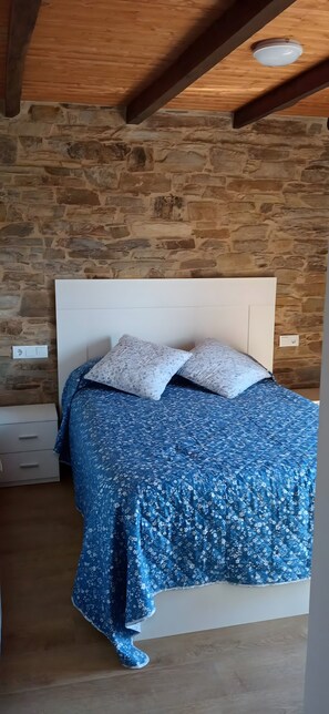 2 soverom, wi-fi (inkludert) og sengetøy