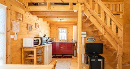 "Escapada en completa serenidad: Encantador chalet con piscina privada y terraza en Saujon"