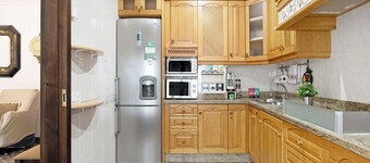 Holiday Home 'El Aroma Del Dulce' with Mountain View, Wi-Fi and Air Conditioning