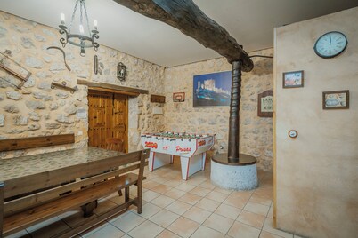 Casa rural 'Las Tercias De Curiel' con vistas a la montaña y Wi-Fi