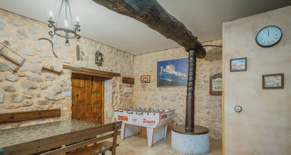 Country House 'Las Tercias De Curiel' with Mountain View and Wi-Fi
