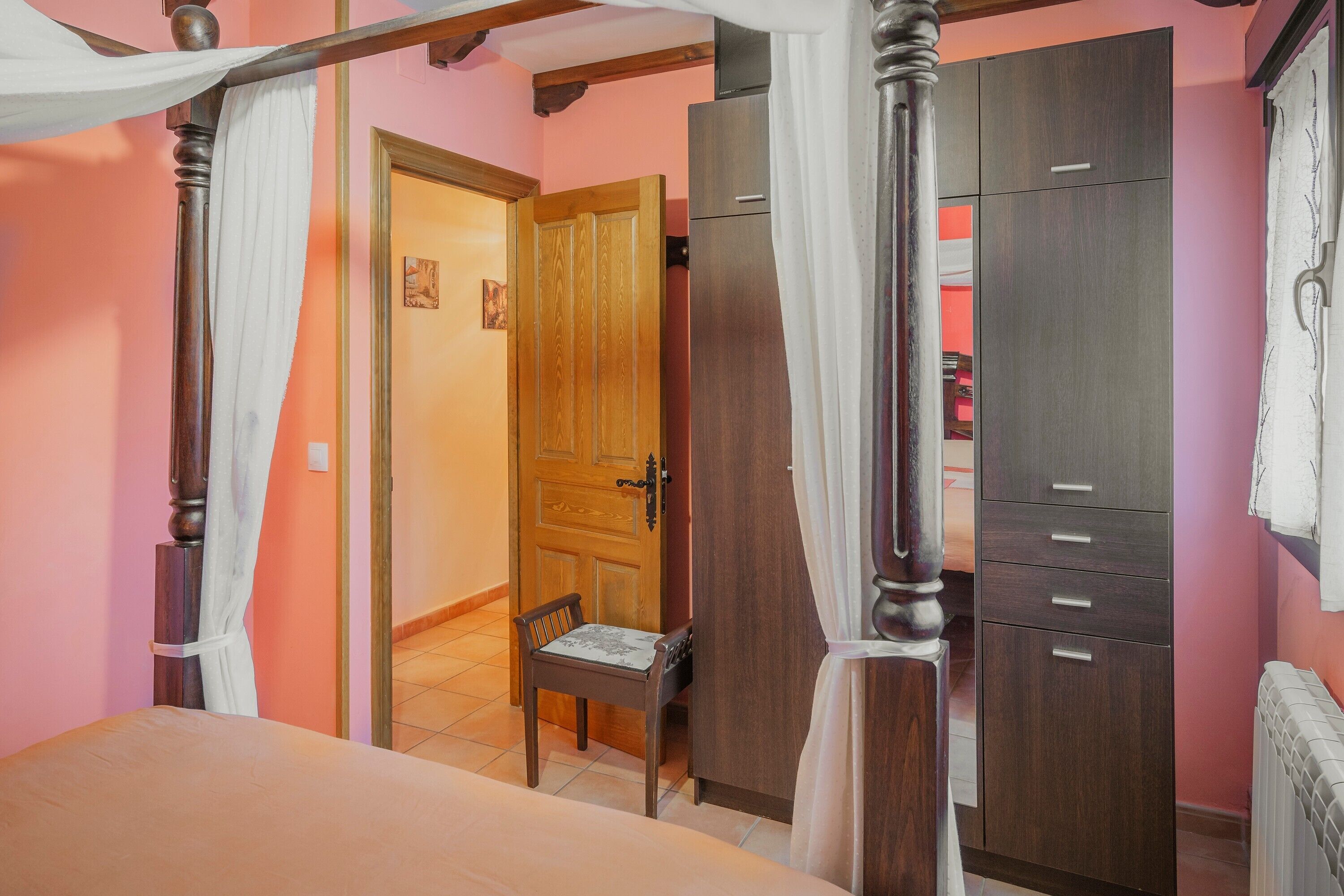 4 chambres, Wi-Fi gratuit, draps fournis